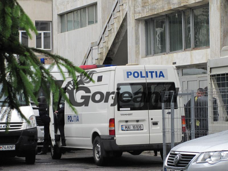 Pedepsit după ce și-a înjunghiat colegul