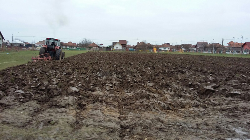 Băleștiul are sportivi de locul unu, acum și stadion