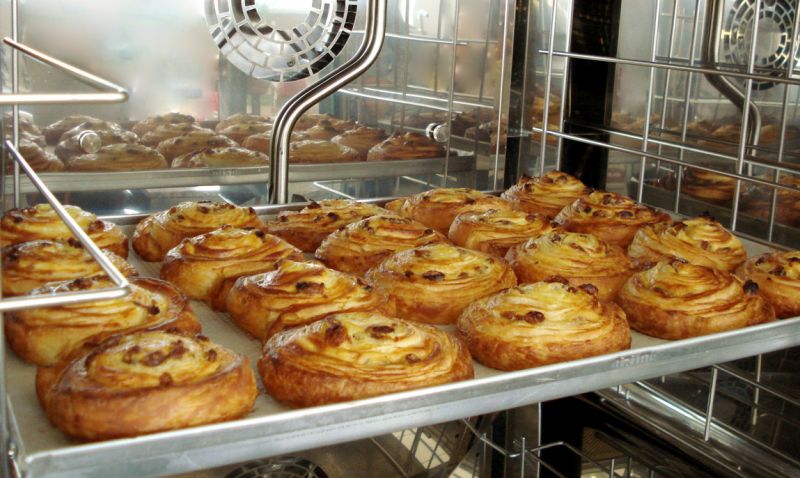 Patiserie din Rovinari, amendată de inspectorii DSVSA