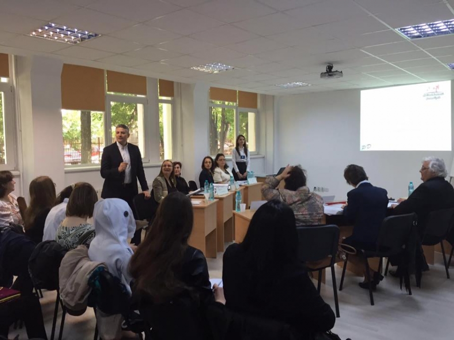 Liceenii, invitați să se întreacă în planuri de afaceri