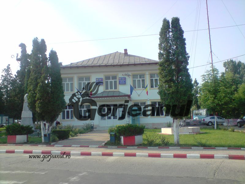 Concurs la Bucureşti pentru postul de secretar al Primăriei Ţicleni