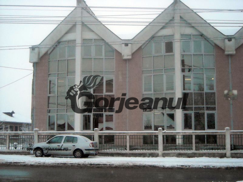 Judecați pentru că au luat ilegal bani de la APIA