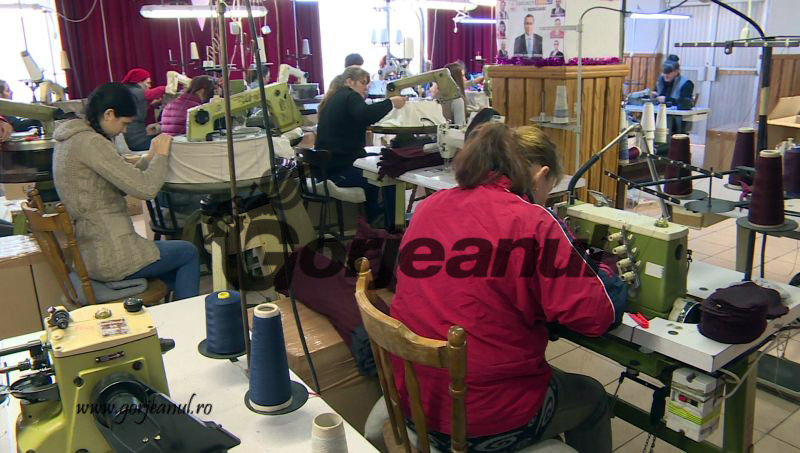 Peste 100 de slujbe vacante la Turburea! Nu le ocupă nimeni!