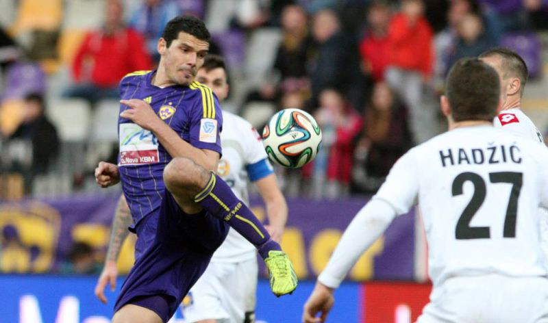 Plouă cu transferuri în Bănie!