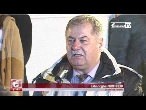 AU ÎNTINS HORA DE MICA UNIRE