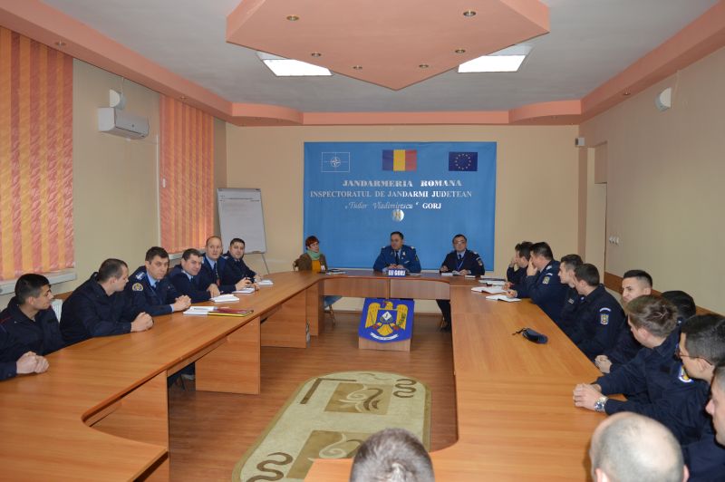 21 de elevi, în practică la Jandarmeria Gorj