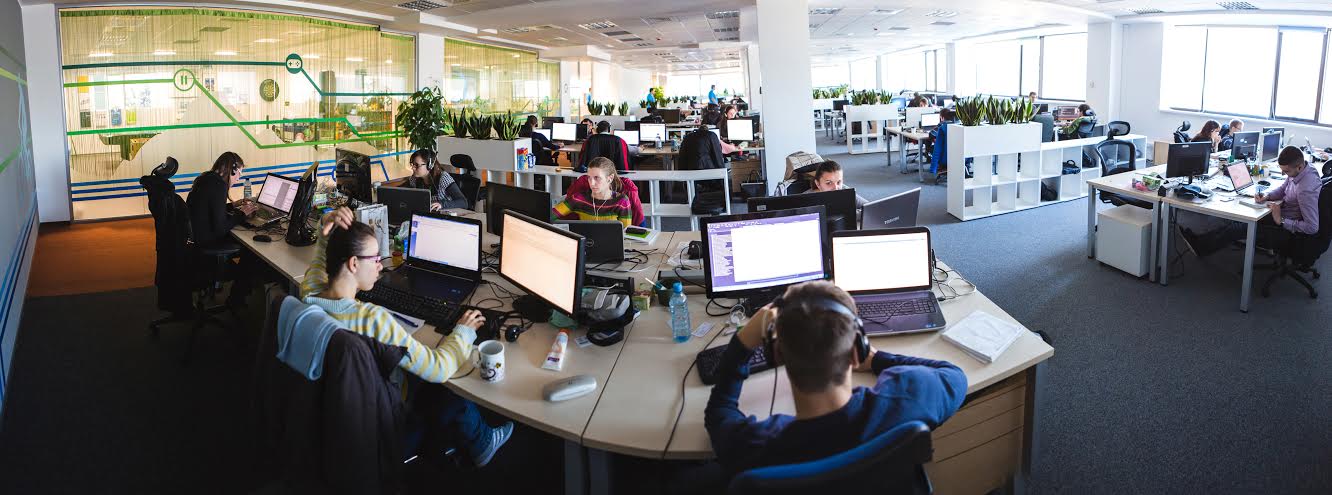 Un nou concurs pentru elevii pasionați de informatică