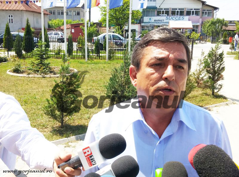 Achitări pe bandă rulantă în dosarul fostului primar al comunei Bîlteni