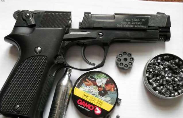 pistol-aer-comprimat