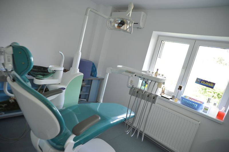 De Valentine’s Day / Licitaţie publică pentru vânzarea bunurilor unui cabinet stomatologic