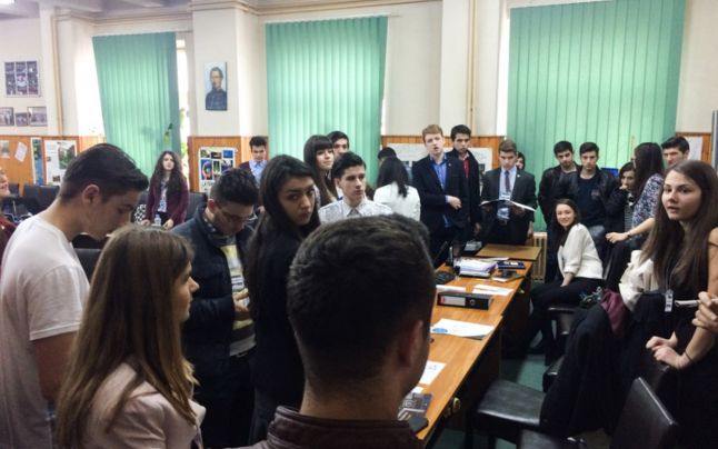 Reprezentanții elevilor cer modificarea structurii anului școlar