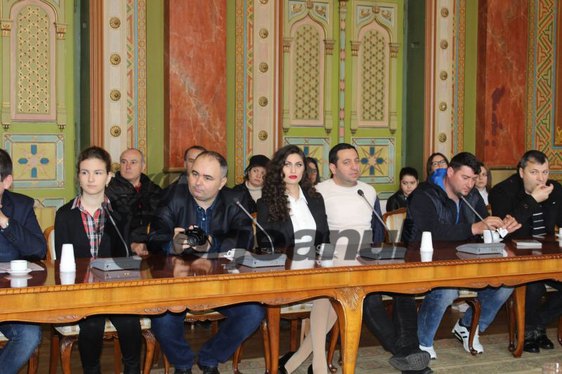 Tradițiile din străbuni, respectate de tinerii din Dănciulești