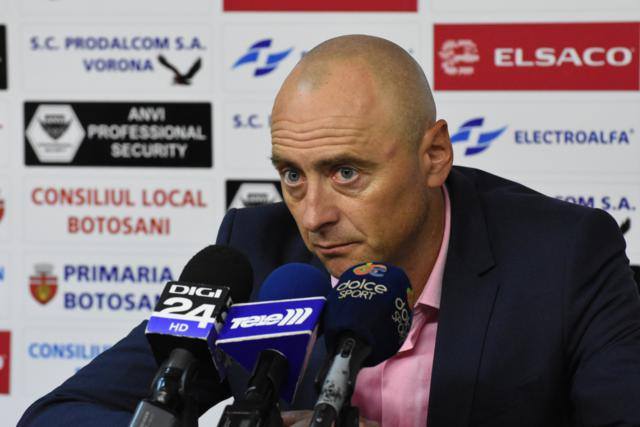 Stoican îi ia apărarea lui Grozavu