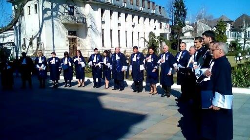 Doi gorjeni, arbitrii ai Tribunalului Permanent de Arbitraj Instituționalizat