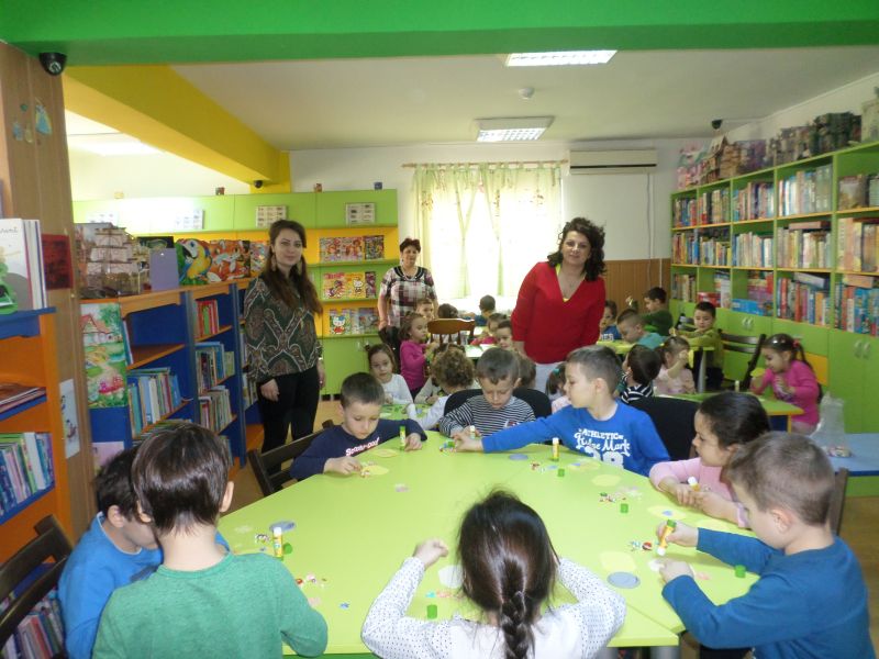 „O primăvară începe cu un mărţişor…”