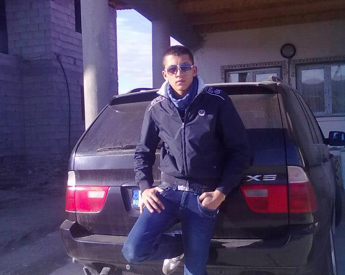 Tânărul arestat după scandalul sângeros din club vrea să meargă acasă, la iubita însărcinată