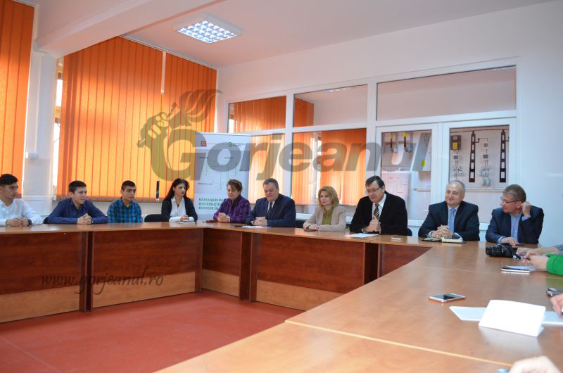Distribuție Oltenia investește în educație! (II) „Ucenic Electrician”, proiectul pilot din Craiova și Pitești nu va ocoli Gorjul
