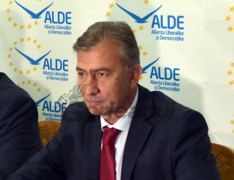 Morega: Dian cerșește pe la toate ușile un os de ros