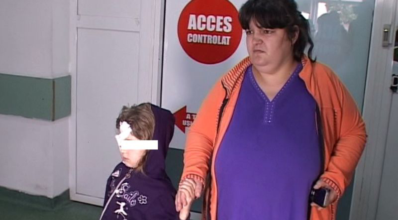 Anchetă în cazul fetiței mușcate de un câine maidanez