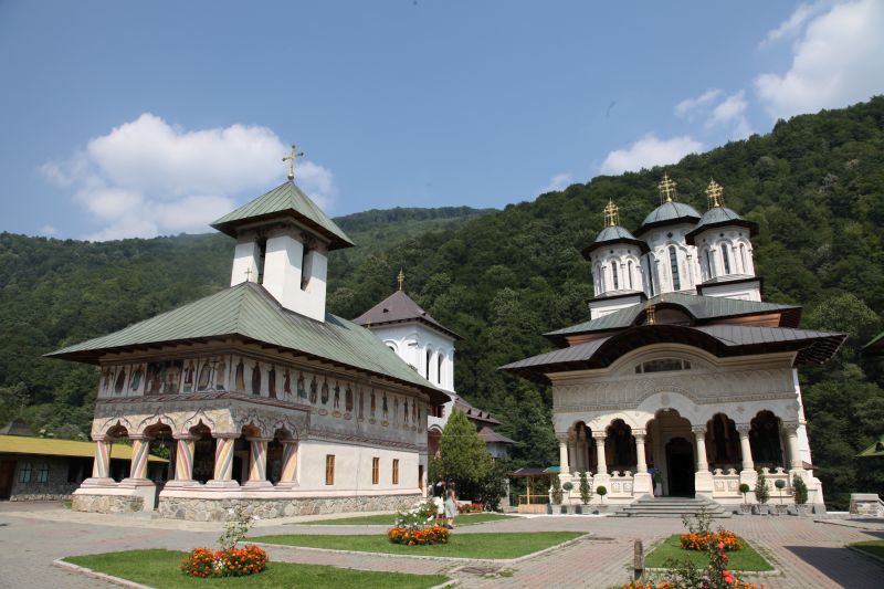 Azi, 16 martie, la Mănăstirea Lainici – Comemorarea şi prăznuirea a 60 de ani – Constantin BRÂNCUŞI