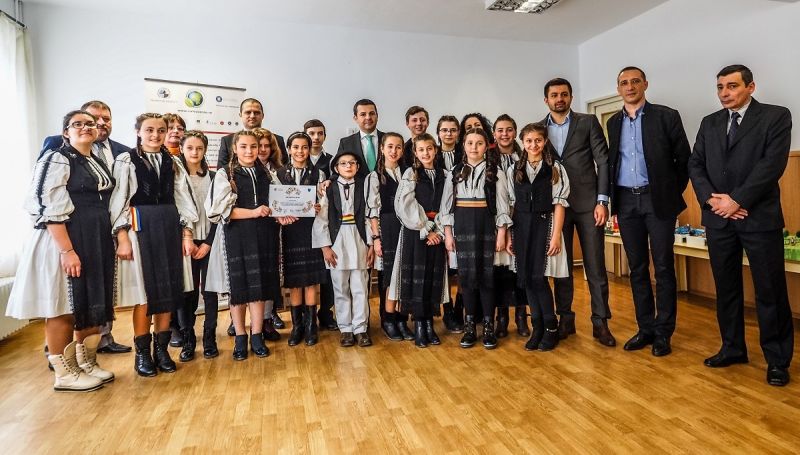 Şcoli din Gorj, premiate în cadrul competiţiei “Let’s Be ECO!”