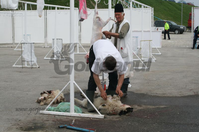 Mieii pentru Paşti, sacrificaţi în trei locaţii autorizate