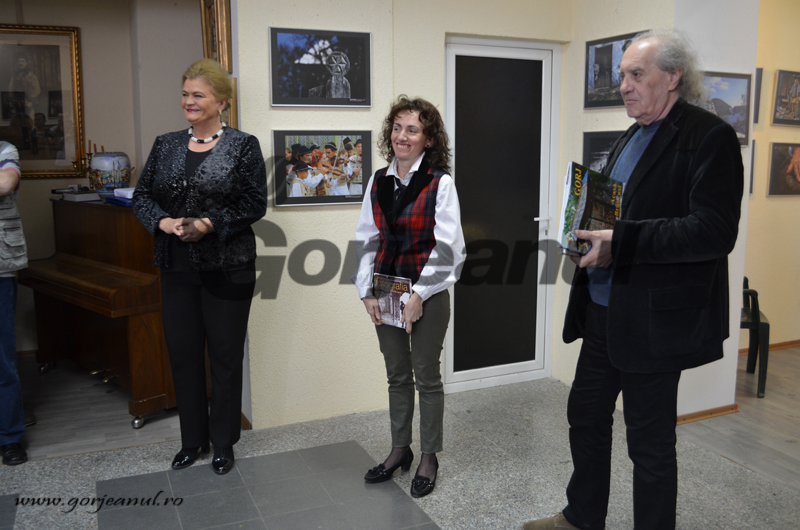 Expoziție de fotografie etnografică la Târgu-Jiu