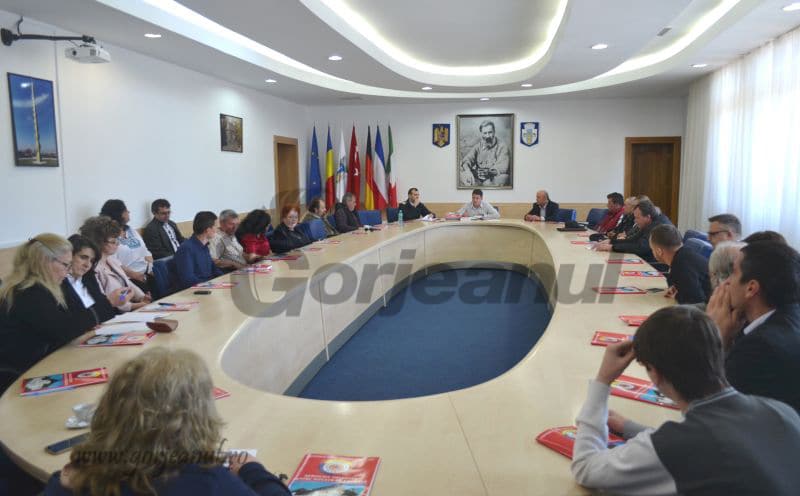 Preocupări locale / Gestionarea situaţiilor de urgenţă specifice perioadei – un obiectiv prioritar al SVSU Târgu-Jiu