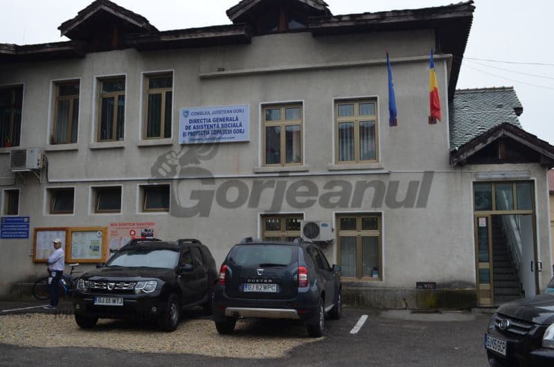 Spor de 50% pentru angajații DGASPC Gorj