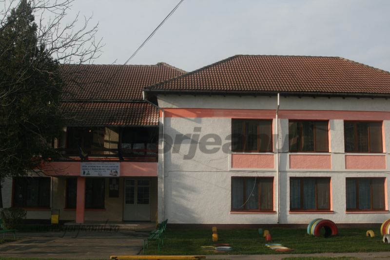 Post vacant de secretar la o grădiniță din Târgu-Jiu