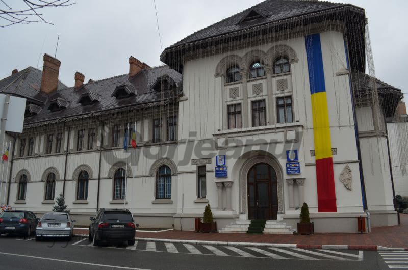 Mănăstiri, două primării şi un spital din Gorj, respinse la finanţare pentru Programul Casa Verde Clasic