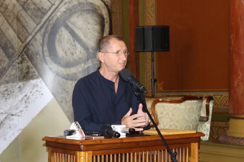 19619341_10209556451416769_345595931_o