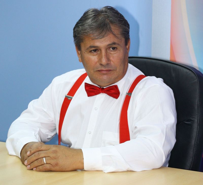 Despre promisiunile sau sprijinul omului în cârja vremurilor