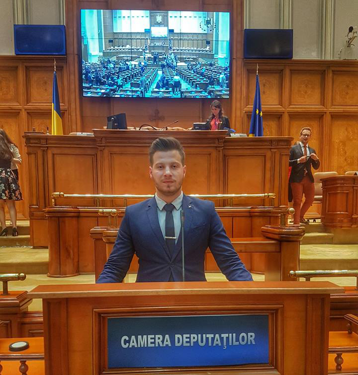 andrei istratii- facebook