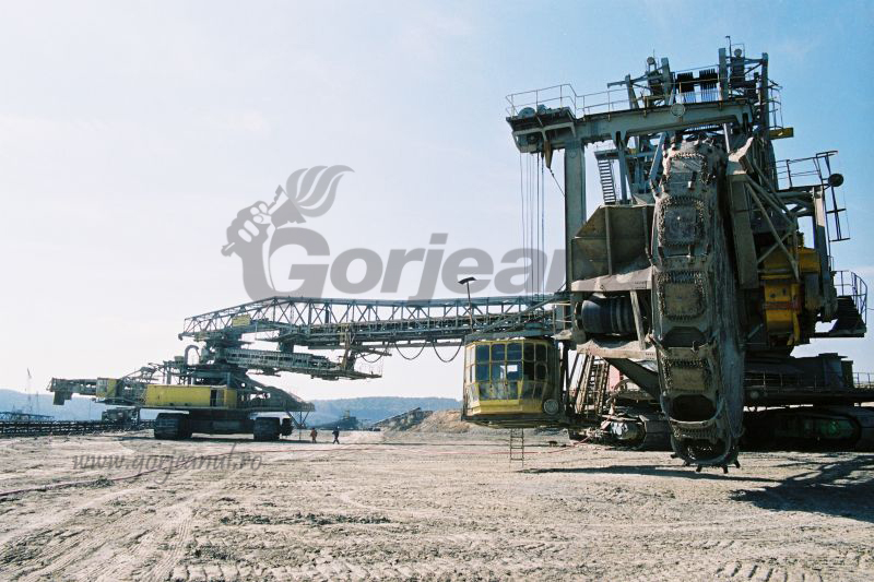 excavator cariera