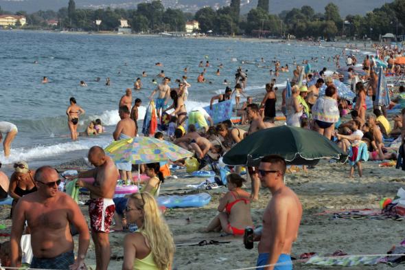 La mijlocul lunii august, o nouă minivacanță pentru bugetari