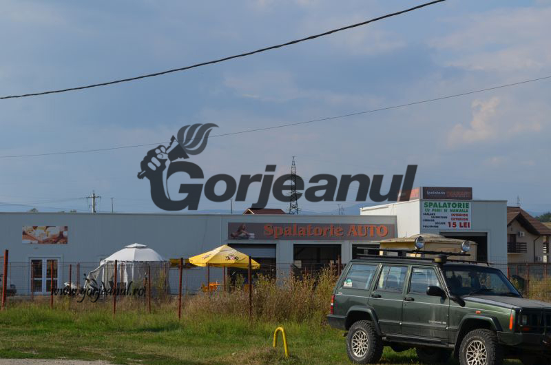 Spălătorii auto, sancţionate pentru muncă la negru