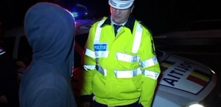 Elev minor din Târgu-Cărbunești, prins la volan