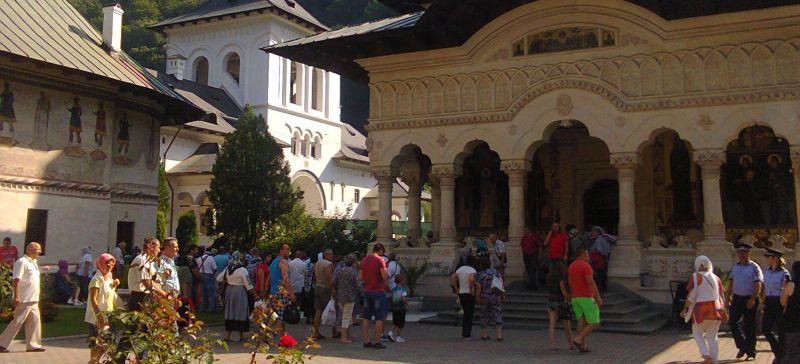 Sărbătoare Arhierească la Hramul Mănăstirii Lainici, Protopopiatul Târgu-Jiu Nord, Gorj