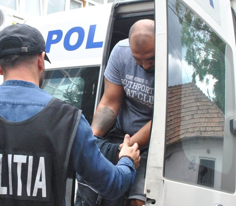 Bătaie pe terasa unui club din apropierea IPJ Gorj, încheiată cu rețineri