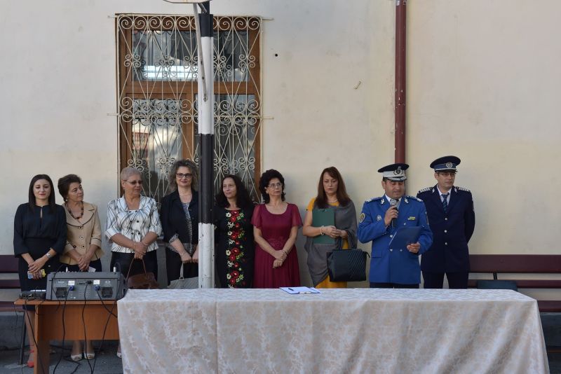 Jandarmii, alături de elevii gorjeni din prima zi de școală