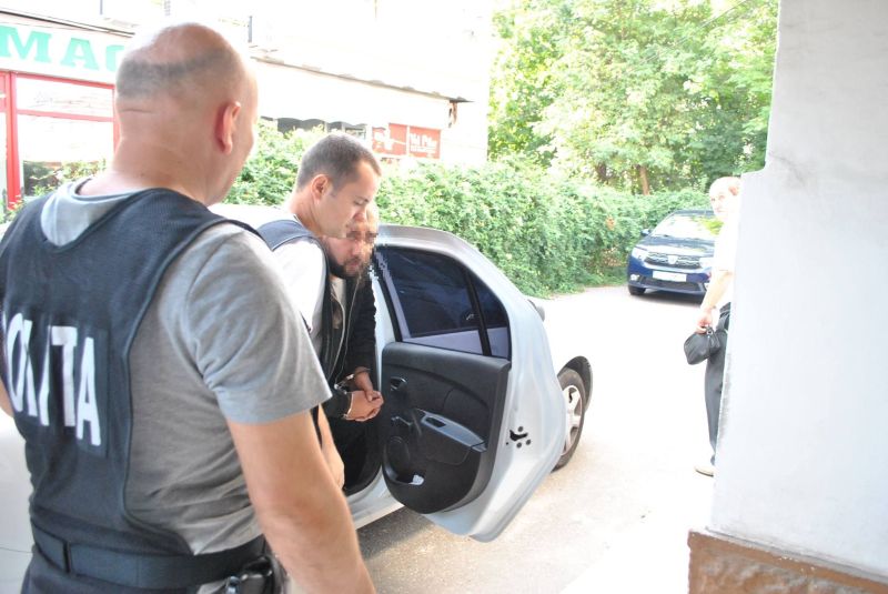 Eliberați după scandal