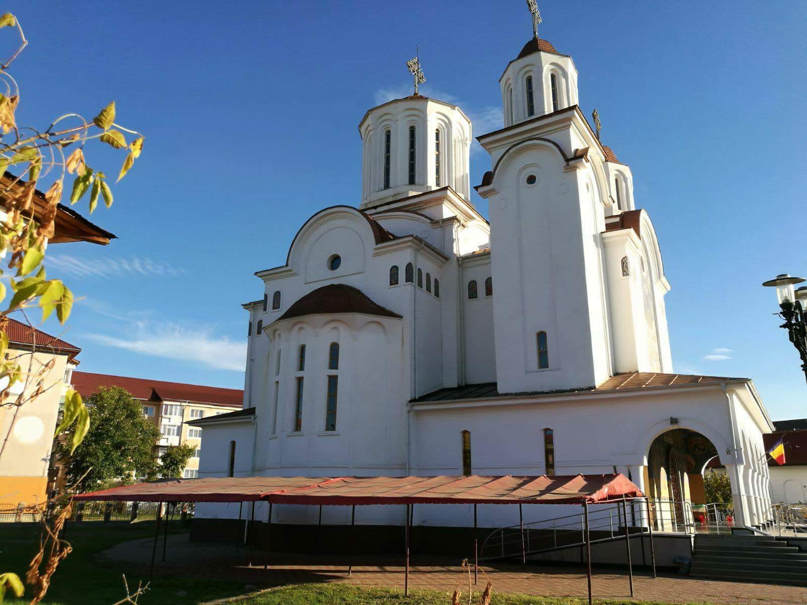 49C22B78-0F9E-4106-A46D-CB65FC9A121A