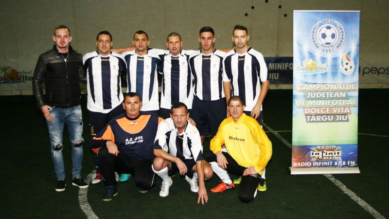 23828616_10155759053591397_803552667_o