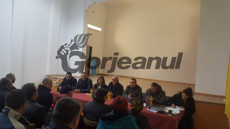 24116374_1991829417764166_1630354038_o