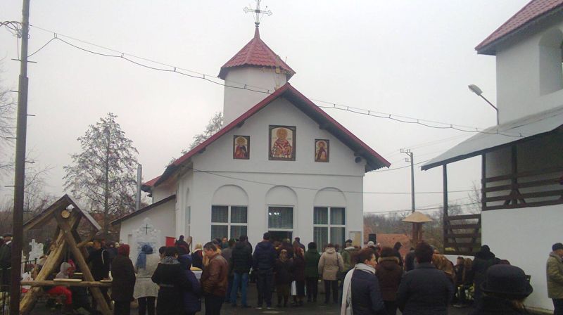 Sfântă Liturghie Arhierească la resfinţirea Bisericii din Parohia Bâltişoara, Protopopiatul Târgu-Jiu Nord