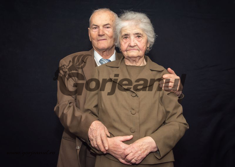 Surpriză la 60 de ani de căsnicie – Sărbătoare fastuoasă pentru minunaţii Elena şi Vasile C. Vulpe