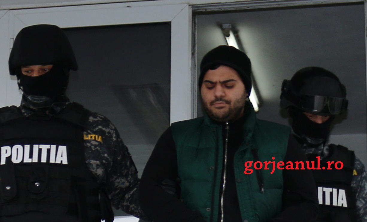 FOTO: Livezeanu Jr. a ieșit din arest