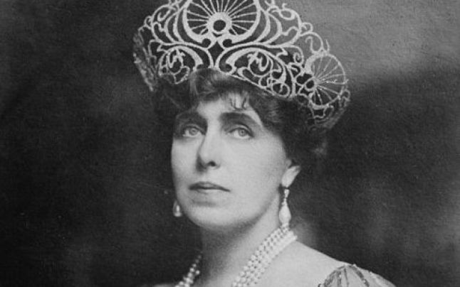 Oamenii Marii Uniri – Patriotismul unei regine – Regina Maria-cu sufletul, cu fapta și cu scrisul în serviciul poporului român