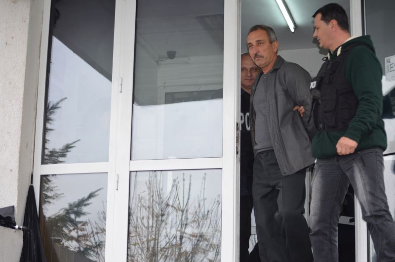 Reținut pentru violență în familie